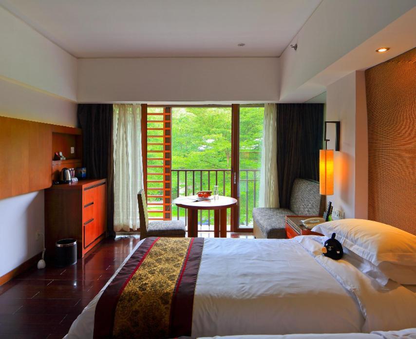 Baiyun Lakeside Hotel Guangzhou Luaran gambar